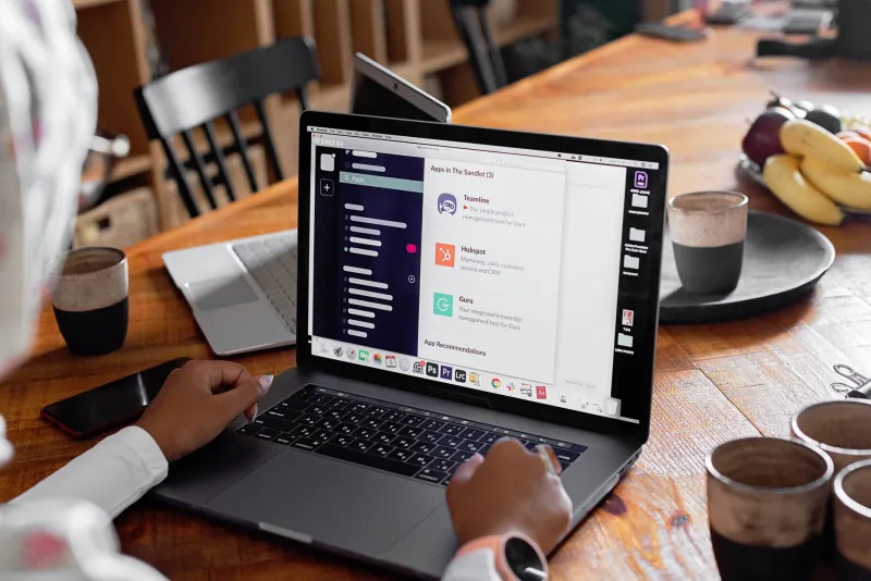 Distributed and Disappearing: How Enterprise Knowledge Quietly Evaporates in Remote Work Environments